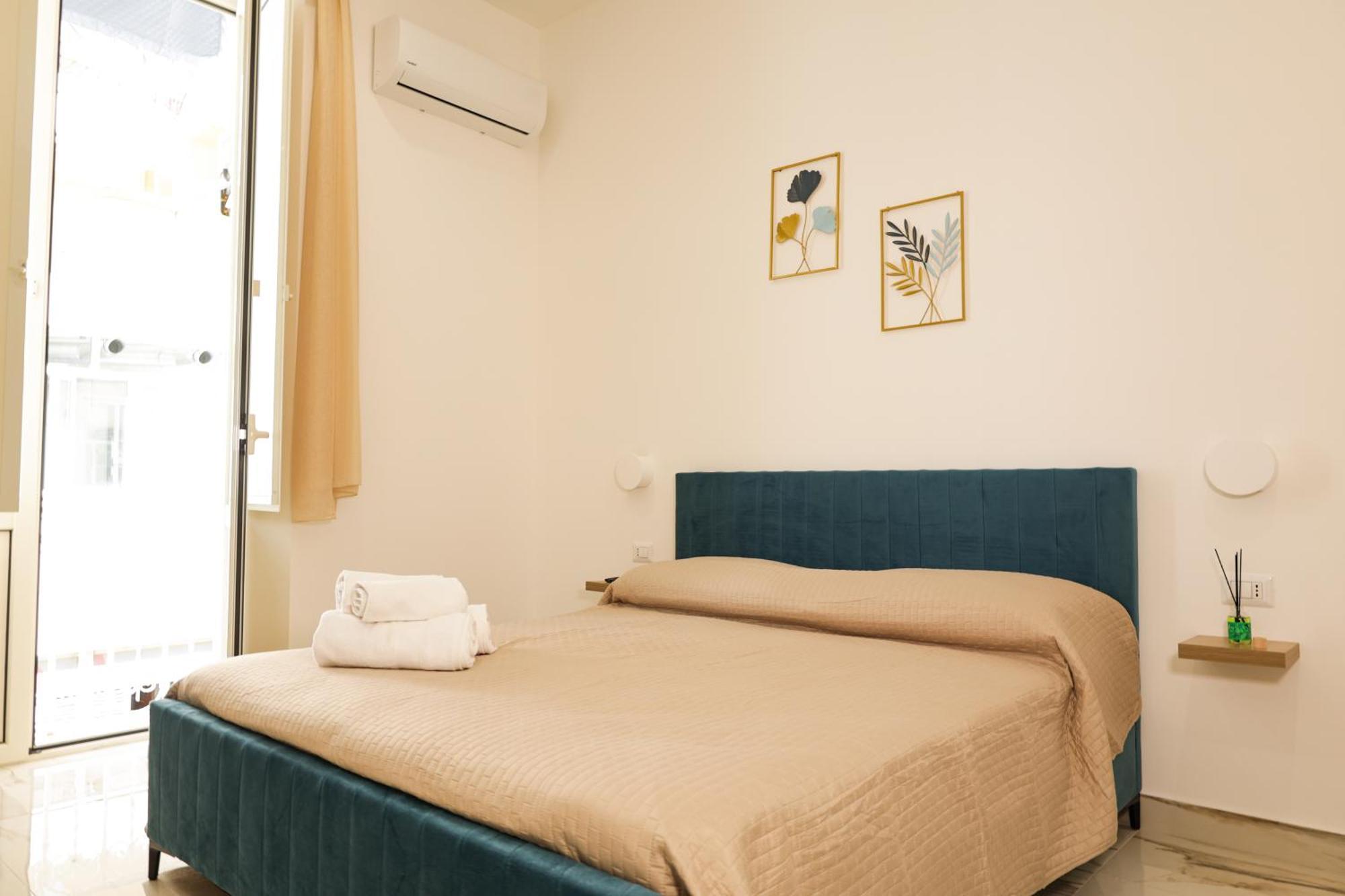 Napoli Station Rooms Экстерьер фото