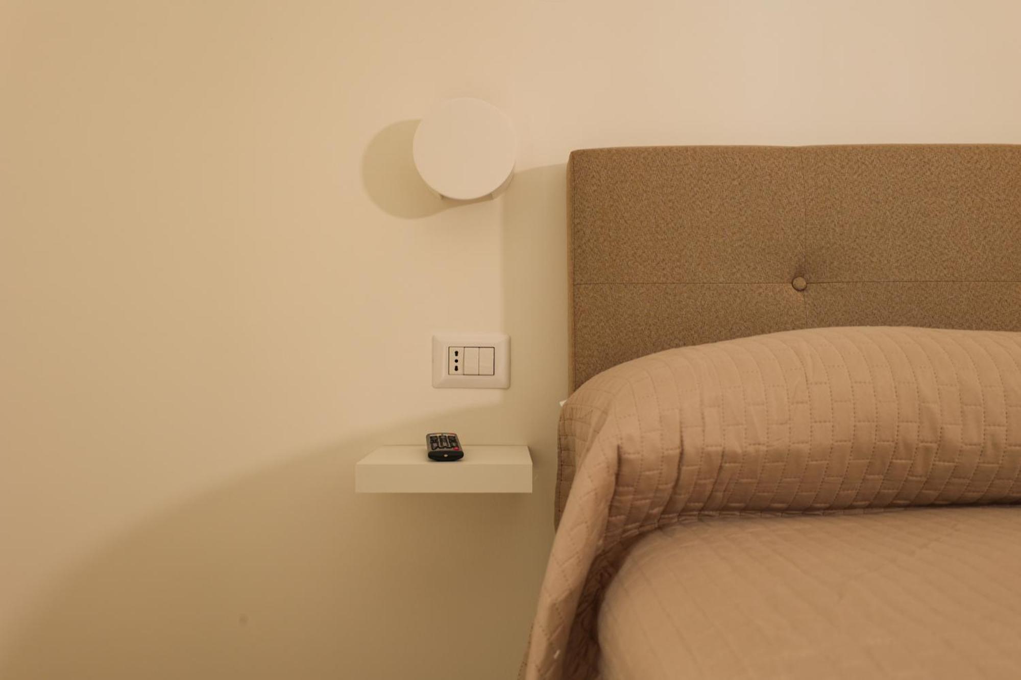 Napoli Station Rooms Экстерьер фото